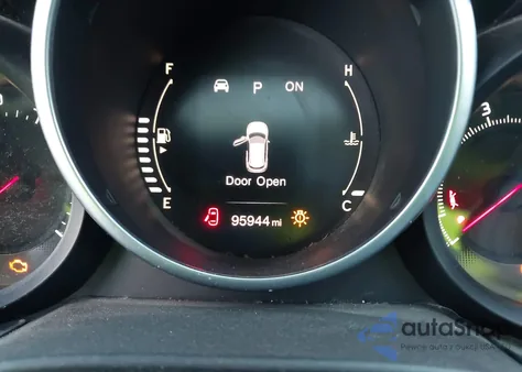 2016 Fiat 500X Easy z USA, uszkodzony, nr VIN ZFBCFXBT9GP375918